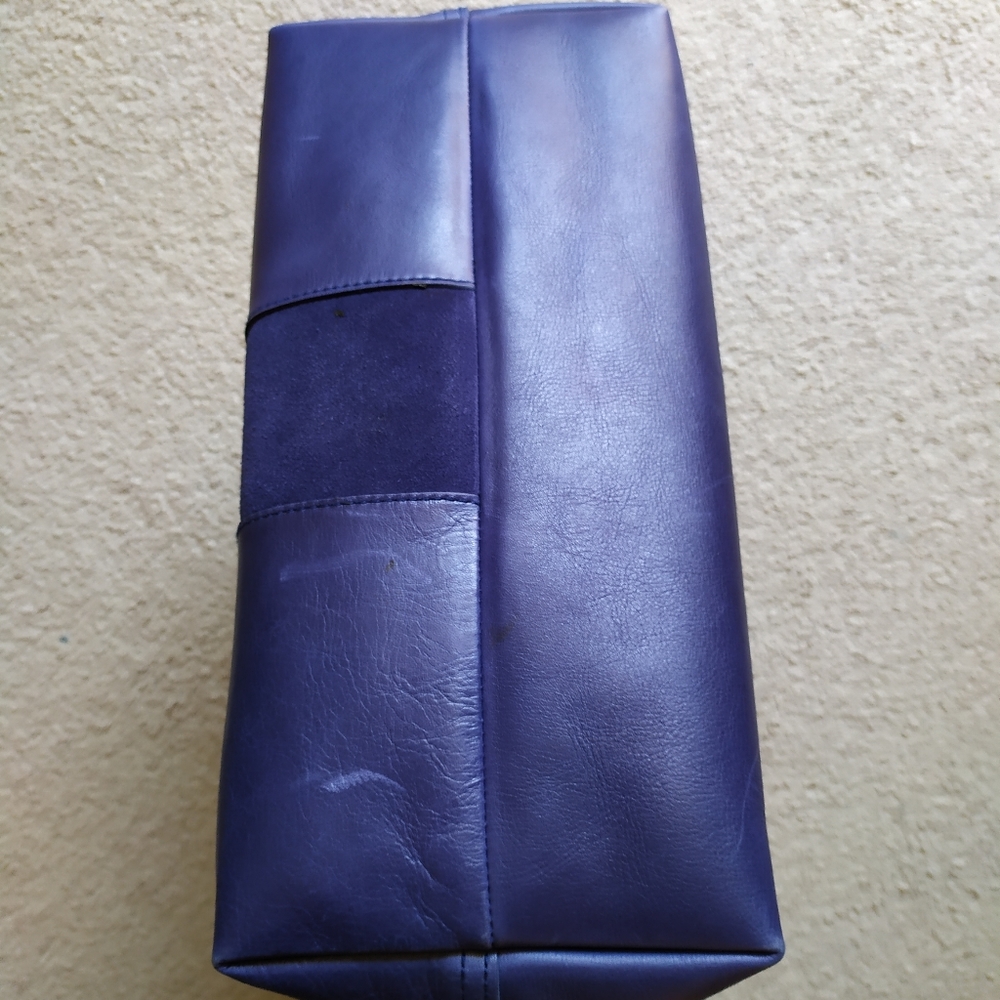 Madewell Suede Stripe Transport Leather Tote
NWT - Picture 6 of 9